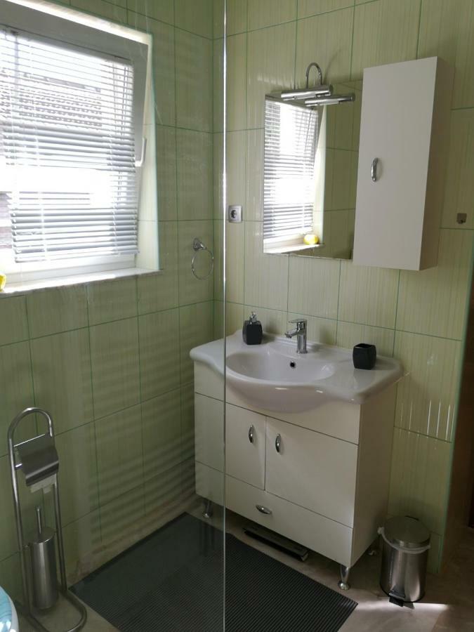 Apartment Igor - Holiday Home Ostarije Екстериор снимка
