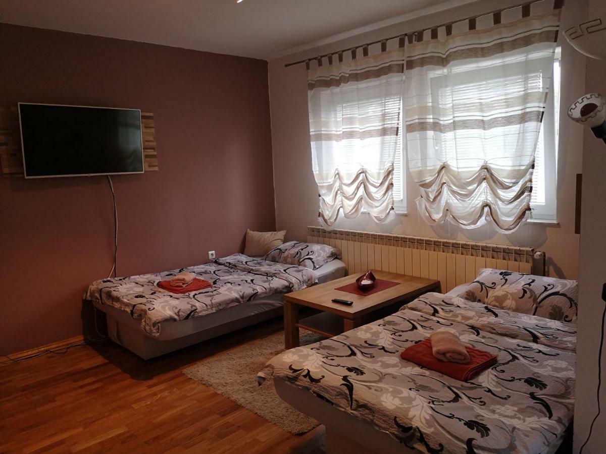 Apartment Igor - Holiday Home Ostarije Екстериор снимка